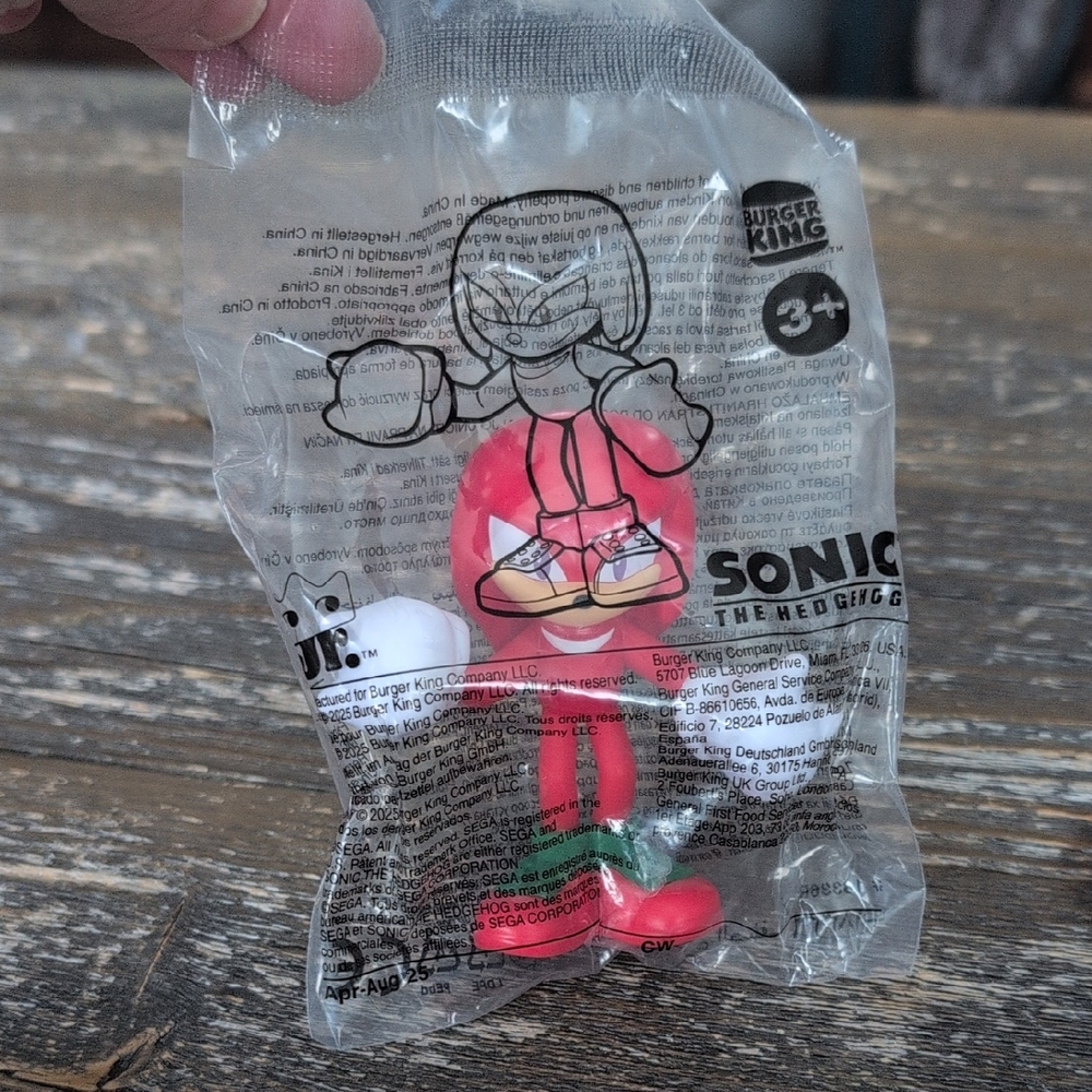 NEW 2025 Burger King Sonic the Hedgehog KNUCKLES Figure